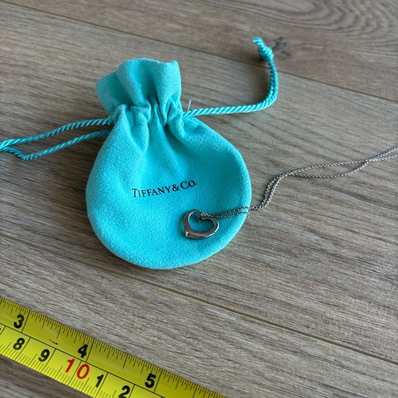 Tiffany & Co. Silver Heart Necklace with Blue Pouch - Picture 2 of 6